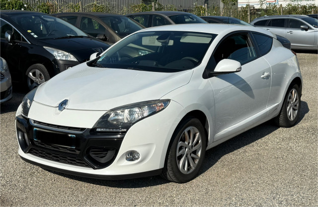 Renault Renault Megane III (D95) 1.5 dCi 110ch FAP TomTom Live eco²