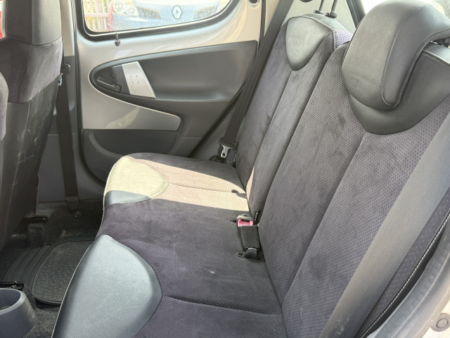 Peugeot Peugeot 107  1.0 12v Black & Silver 5p