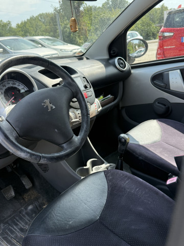 Peugeot Peugeot 107  1.0 12v Black & Silver 5p
