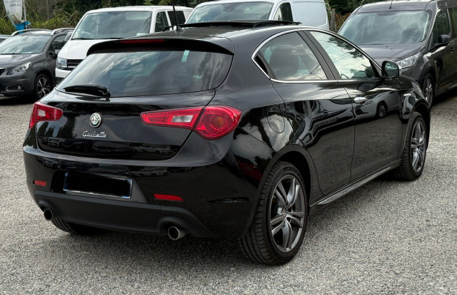 Alfa-Romeo Alfa-Romeo Giulietta  2.0 JTDm 150ch Trofeo Stop&Start