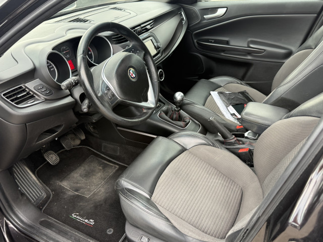 Alfa-Romeo Alfa-Romeo Giulietta  2.0 JTDm 150ch Trofeo Stop&Start