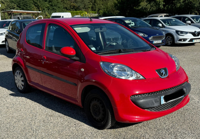 Peugeot Peugeot 107  1.0 12v Urban Move 5p