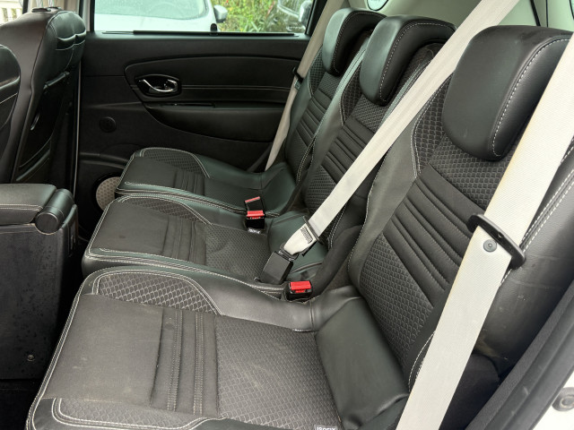 Renault Renault Scenic 1.6 DCI 130 CV BOSE 