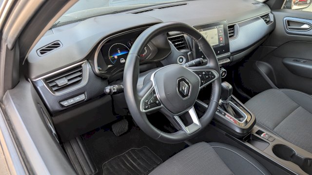 Renault Renault Arkana 1.6 E-Tech 145ch full hybrid Evolution - 14325€ HT
