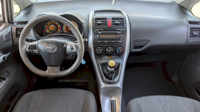 Toyota Toyota Auris 1.4 D-4D 90ch FAP 5p