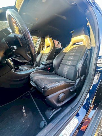 Mercedes-Benz Mercedes-Benz Classe GLA Essence GLA 180 (156.942) 122 CV