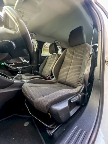 Peugeot Peugeot 2008 Diesel 1.5 BlueHDI 110 (UDYHSK) 110 CV 