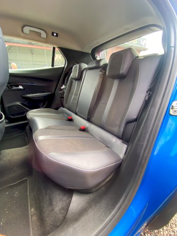 Peugeot Peugeot 2008 Essence 1.2 PureTech 130 (USHNS, URHNS) 131 CV 