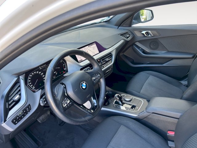 BMW BMW Série 1 III (F40) 116dA 116ch Business Design DKG7