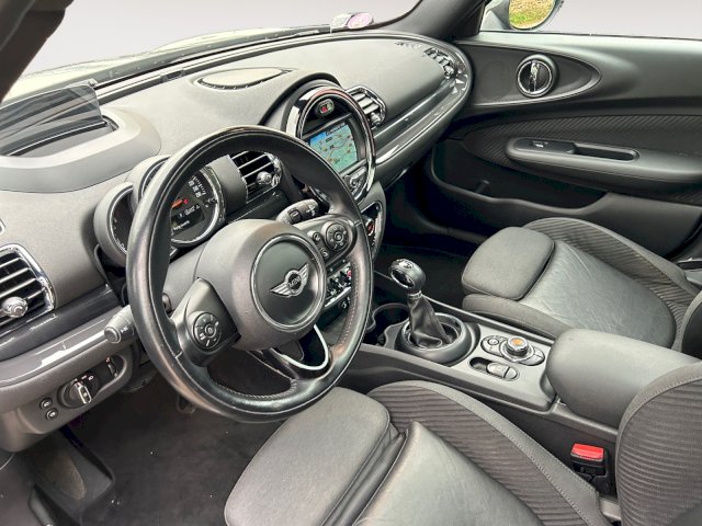 Mini Mini Clubman II (F54) One 102ch Chili BVA