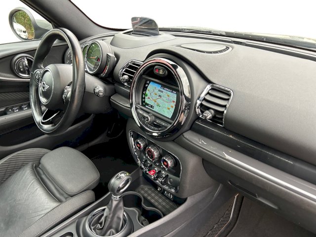 Mini Mini Clubman II (F54) One 102ch Chili BVA