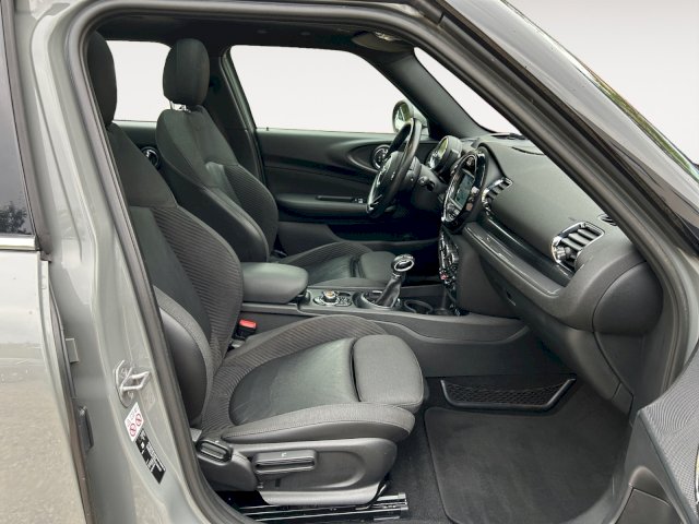 Mini Mini Clubman II (F54) One 102ch Chili BVA