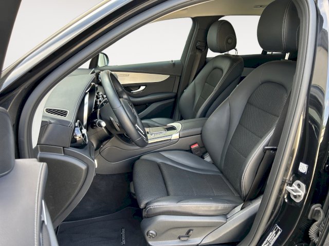 Mercedes-Benz Mercedes-Benz Glc 300 e 211+122ch Business Line 4Matic 9G-Tronic