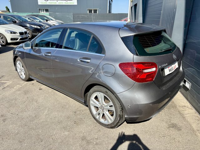 Mercedes-Benz Mercedes-Benz Classe A III (W176) 180 d Sensation 7G-DCT