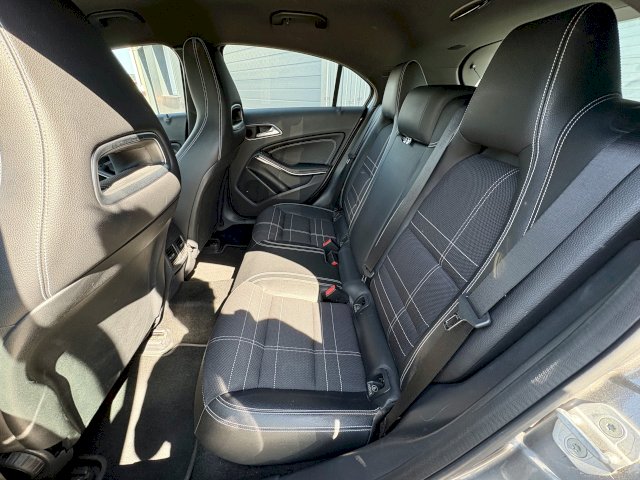 Mercedes-Benz Mercedes-Benz Classe A III (W176) 180 d Sensation 7G-DCT