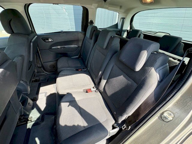 Peugeot Peugeot 5008 1.6 e-HDI 115ch FAP ACTIVE