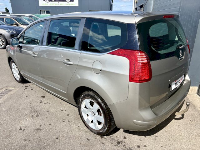 Peugeot Peugeot 5008 1.6 e-HDI 115ch FAP ACTIVE