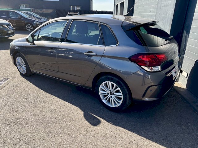 Citroen Citroën C4 II BlueHDi 100ch Millenium