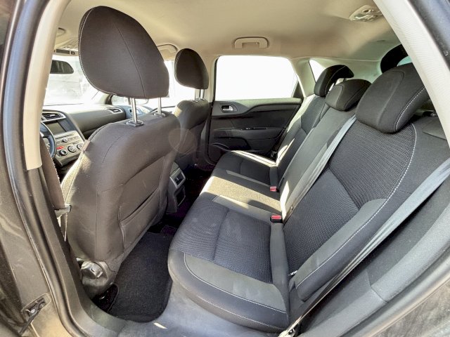 Citroen Citroën C4 II BlueHDi 100ch Millenium