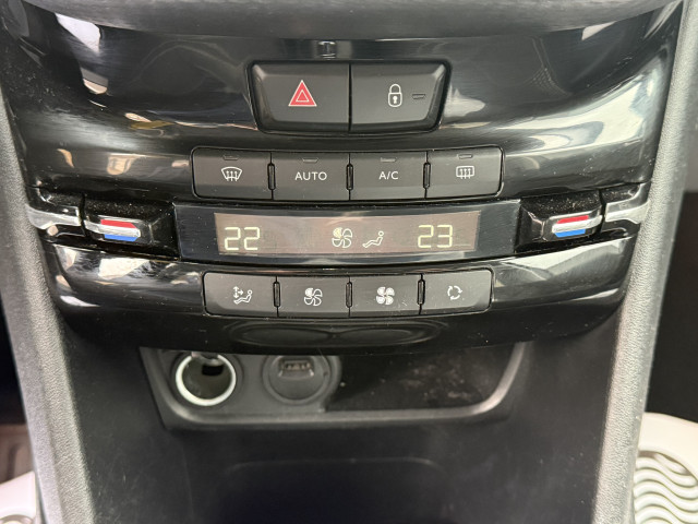 Peugeot Peugeot 208  110 S&S ALLURE BUSINESS EAT6