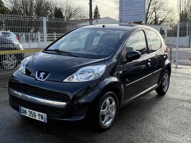 Peugeot Peugeot 107 1.0 12v Black & Silver 5p