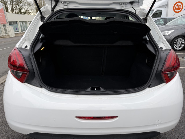 Peugeot Peugeot 208  1.2 PureTech 82ch Active 5p