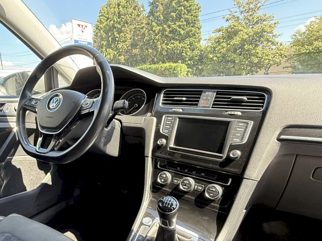 Volkswagen Volkswagen Golf VII 1.4 TSI 125ch BlueMotion Technology Carat Edition 5p
