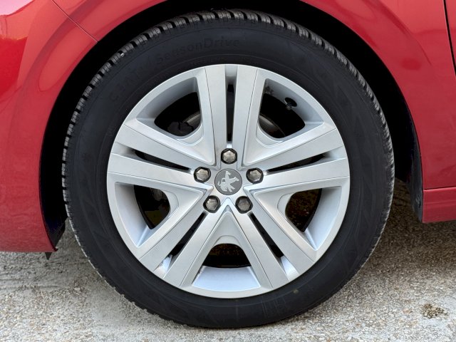 Peugeot Peugeot 208 1.5 BlueHDi 100ch E6.c Signature BVM5 86g 5p