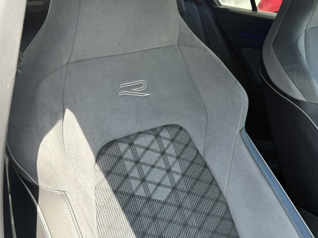 Volkswagen Volkswagen Golf VIII 1.5 eTSI OPF 130ch R-Line DSG7