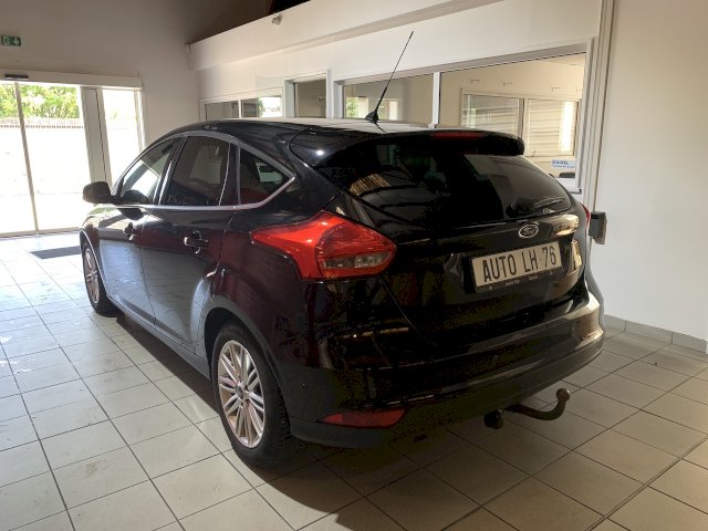 Ford Ford Focus II 1.6 TDCi 115ch Stop&Start Titanium
