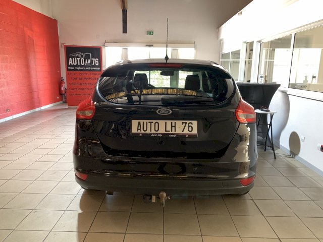 Ford Ford Focus II 1.6 TDCi 115ch Stop&Start Titanium