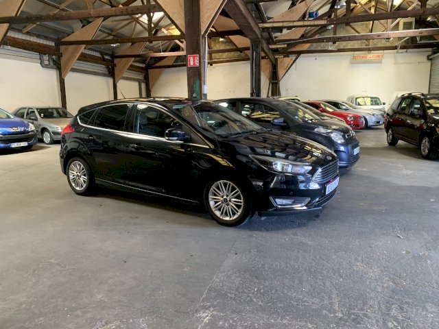 Ford Ford Focus II 1.6 TDCi 115ch Stop&Start Titanium
