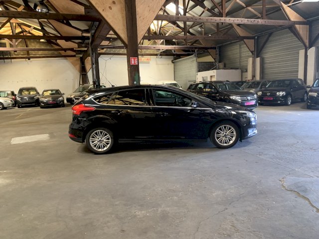Ford Ford Focus II 1.6 TDCi 115ch Stop&Start Titanium