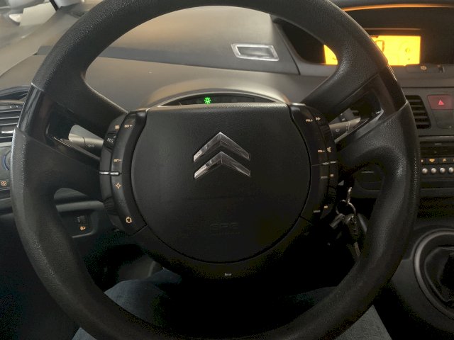 Citroen Citroën C4  1.6 HDi110 FAP Sillage