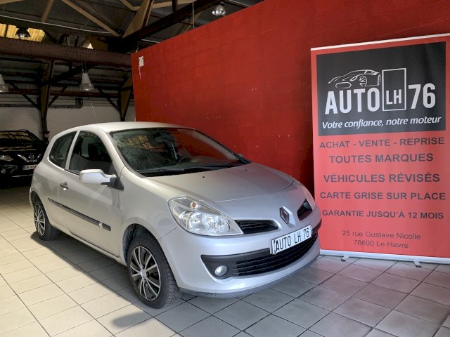 Renault Renault Clio III 1.2 16v 75ch Authentique 3p