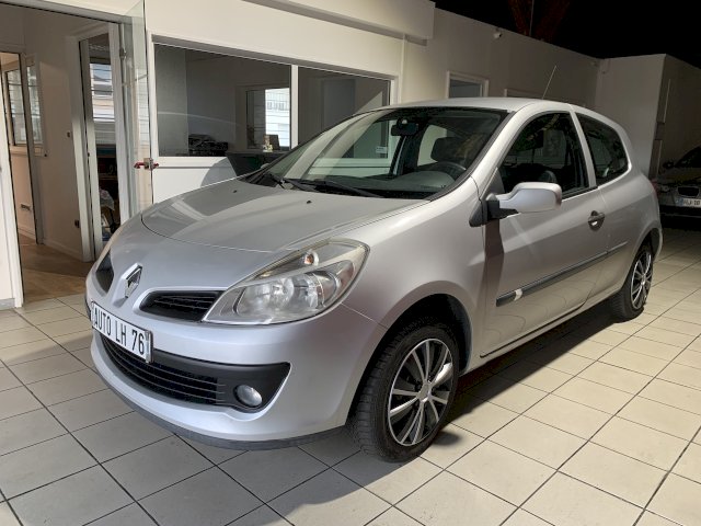 Renault Renault Clio III 1.2 16v 75ch Authentique 3p