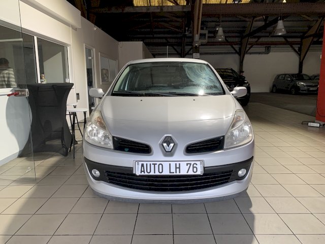 Renault Renault Clio III 1.2 16v 75ch Authentique 3p