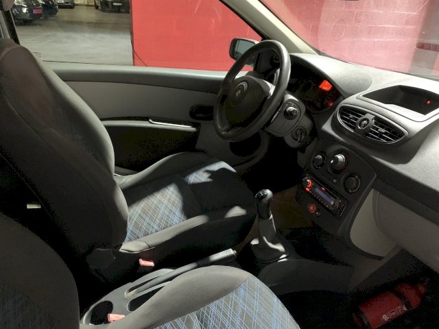Renault Renault Clio III 1.2 16v 75ch Authentique 3p