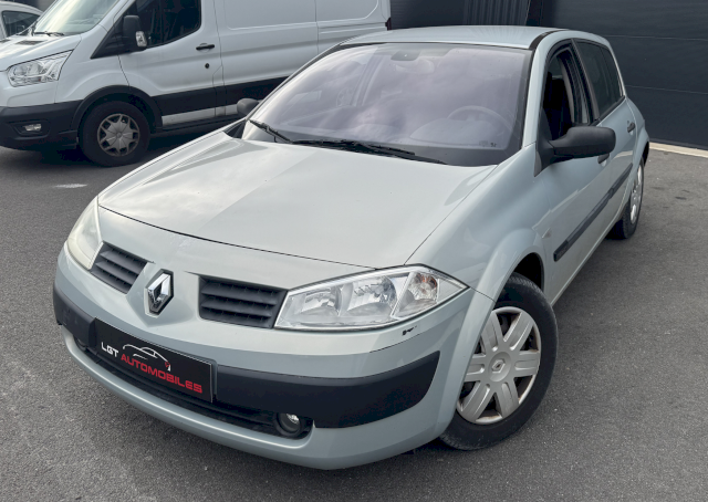 Renault Renault Megane II (B84) 1.9 dCi 120ch Exception