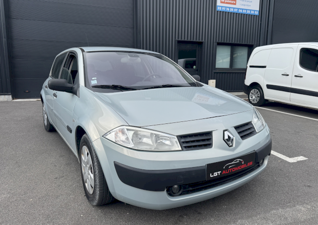 Renault Renault Megane II (B84) 1.9 dCi 120ch Exception