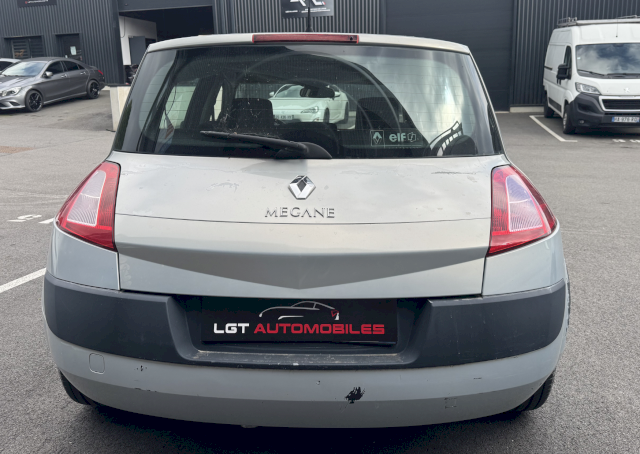 Renault Renault Megane II (B84) 1.9 dCi 120ch Exception