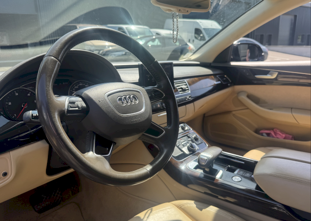 Audi Audi A8 AUDI A8 D4 3.0 TDI QUATTRO