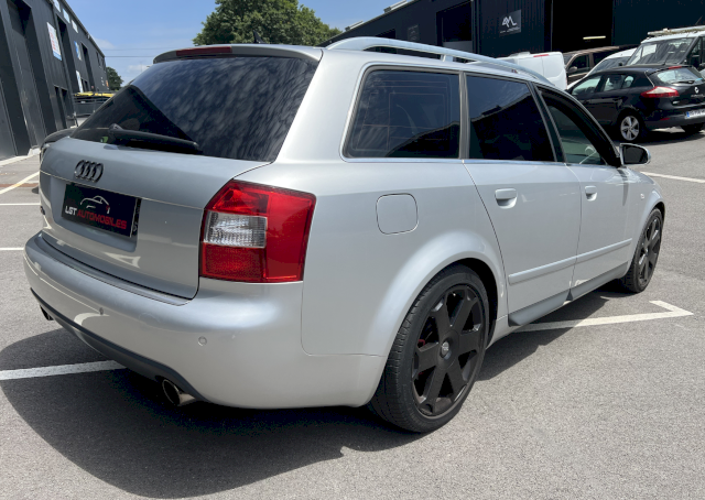 Audi Audi S4 II (B6) 4.2 V8 344ch quattro