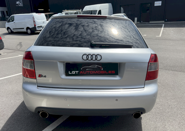 Audi Audi S4 II (B6) 4.2 V8 344ch quattro
