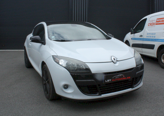 Renault Renault Megane III COUPÉ 1.5 DCI XV de France FFR