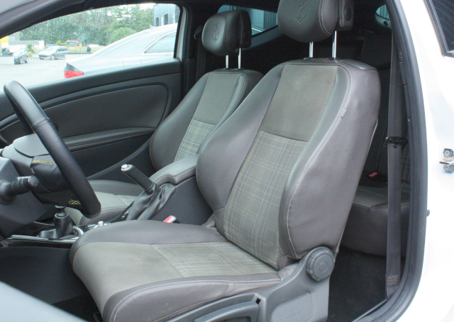 Renault Renault Megane III COUPÉ 1.5 DCI XV de France FFR