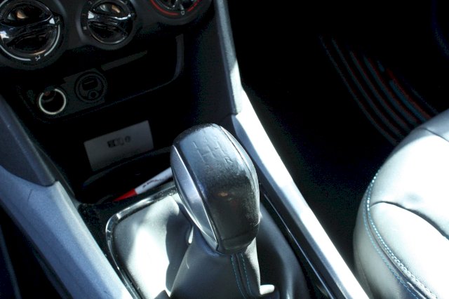Peugeot Peugeot 2008 1.2 ESSENCE 110CH URBAN CROSS