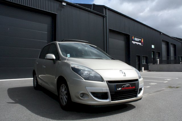Renault Renault Scenic III 1.5 dCi 110ch FAP Dynamique