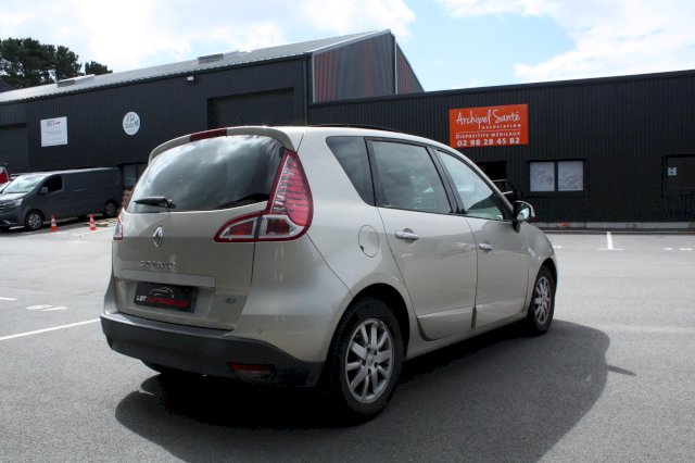 Renault Renault Scenic III 1.5 dCi 110ch FAP Dynamique