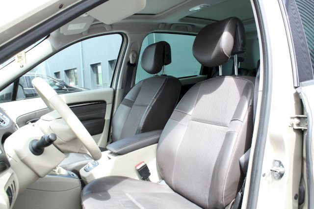 Renault Renault Scenic III 1.5 dCi 110ch FAP Dynamique